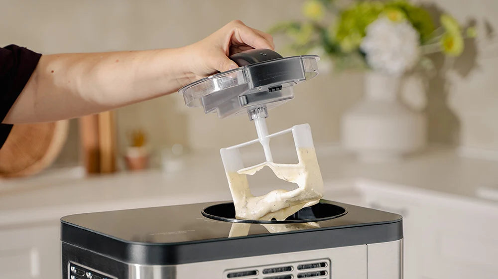Ice machine with compressor